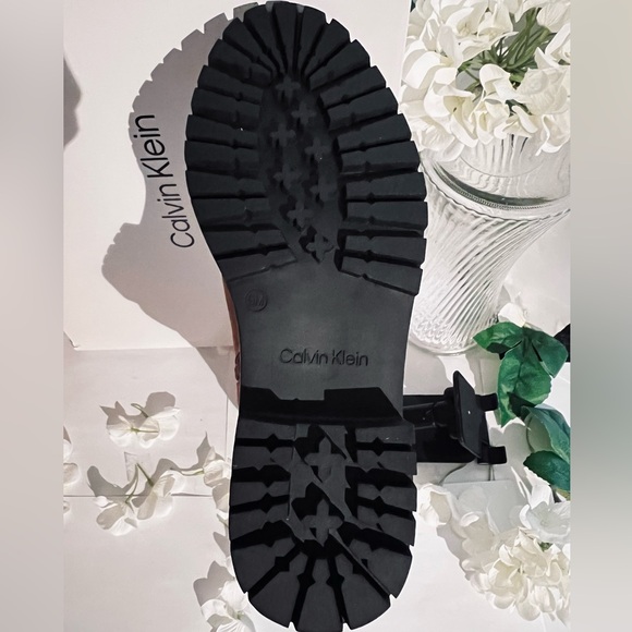 Calvin Klein Suede Boots SZ-9 NIB - Picture 11 of 11